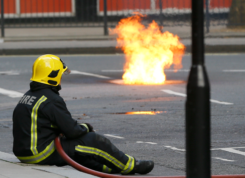 Illustration for article titled A Fire Has Raged Beneath London For 24 Hours Straight